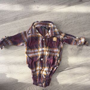 American Hawk Plaid Flannel Long Sleeve Button-Front Collared Bodysuit 6-9M